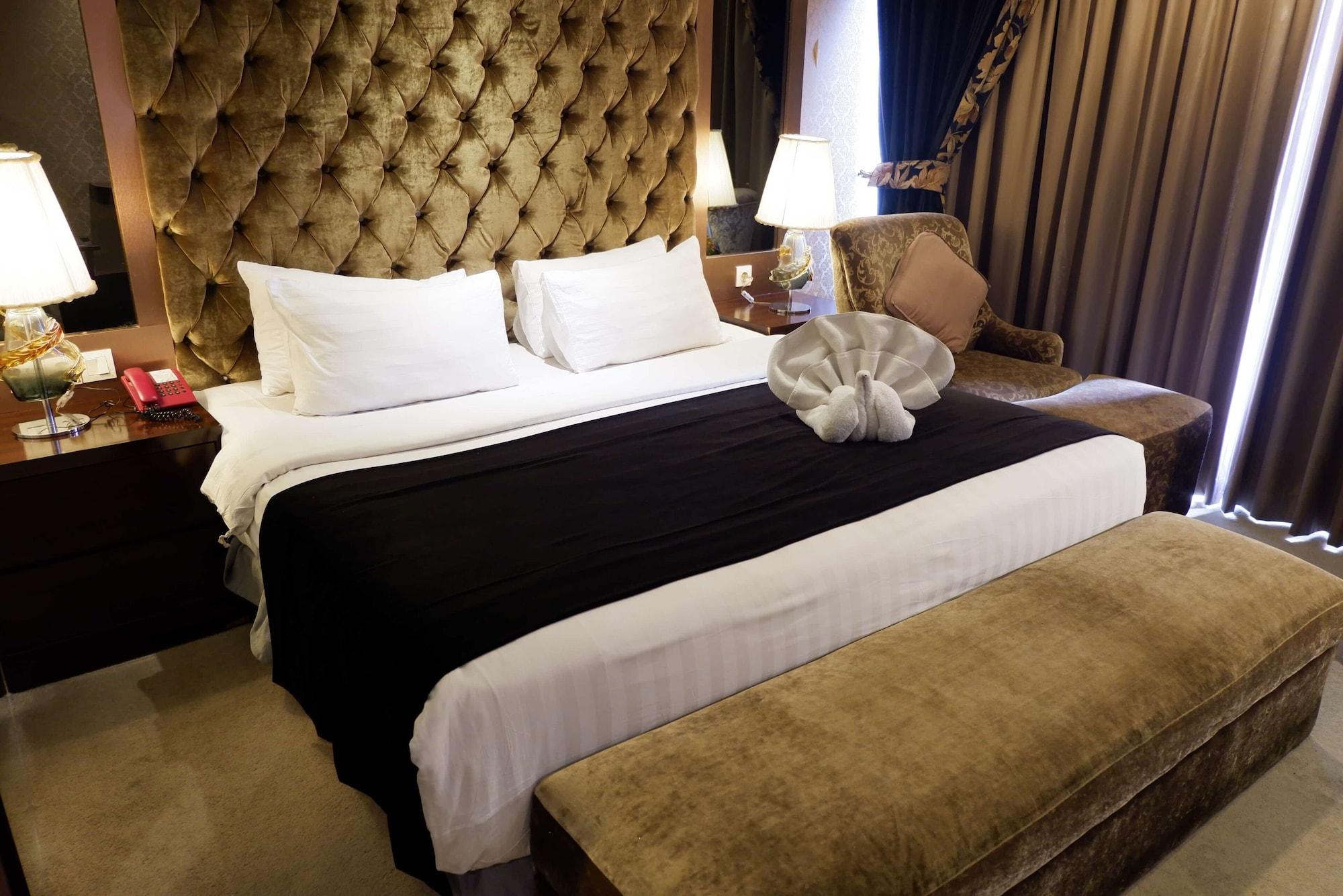 Amaroossa Grande Otel Bekasi Dış mekan fotoğraf