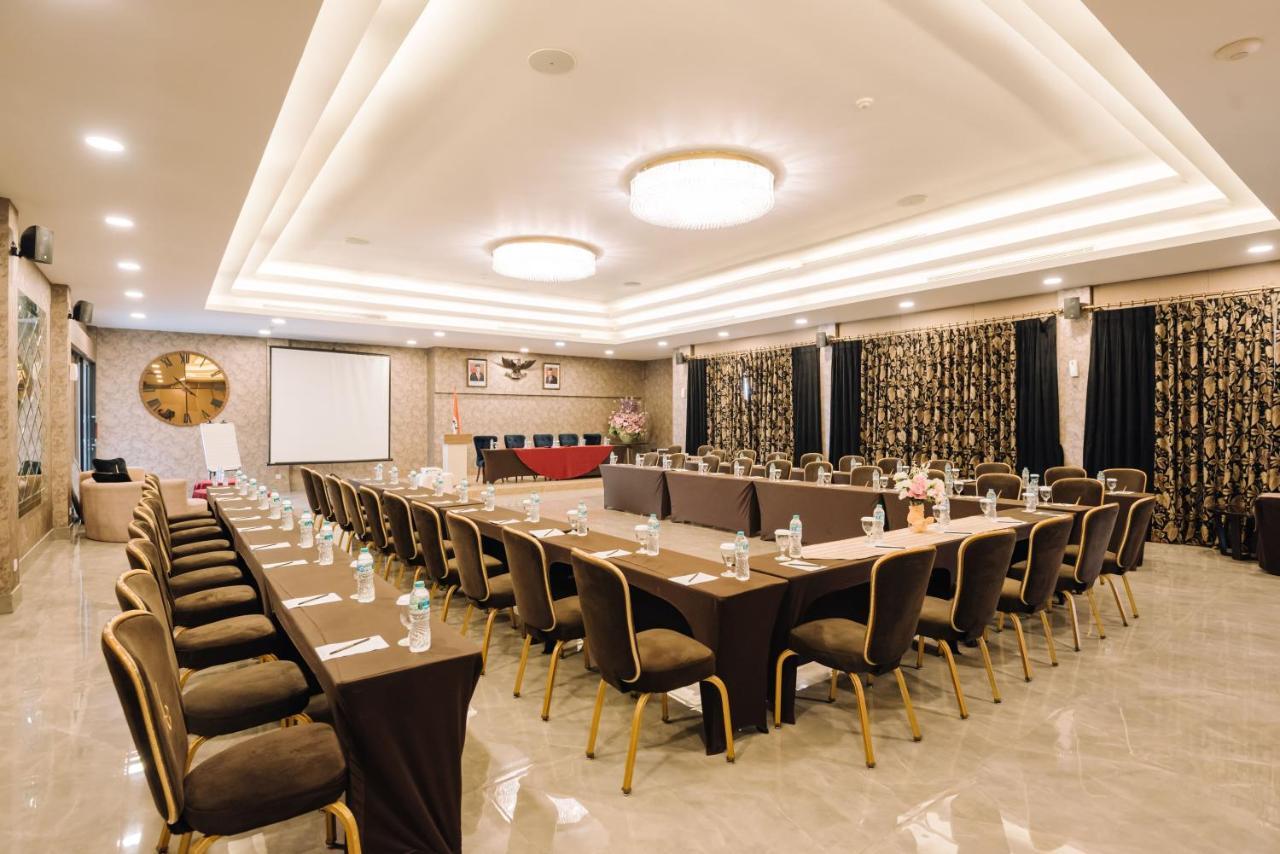Amaroossa Grande Otel Bekasi Dış mekan fotoğraf