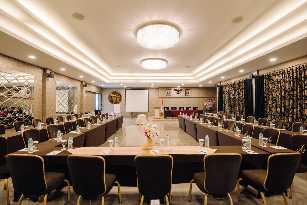 Amaroossa Grande Otel Bekasi Dış mekan fotoğraf