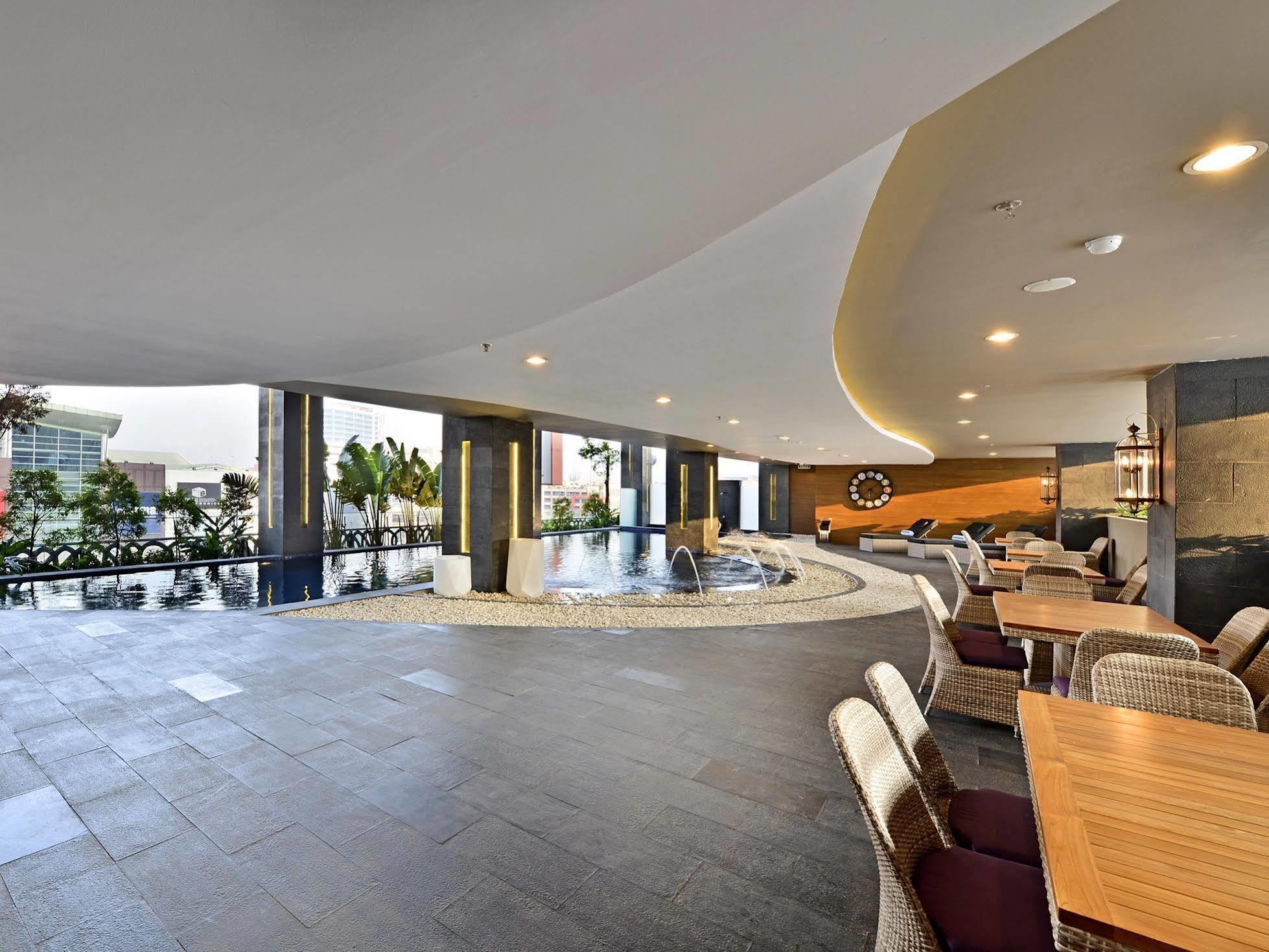 Amaroossa Grande Otel Bekasi Dış mekan fotoğraf