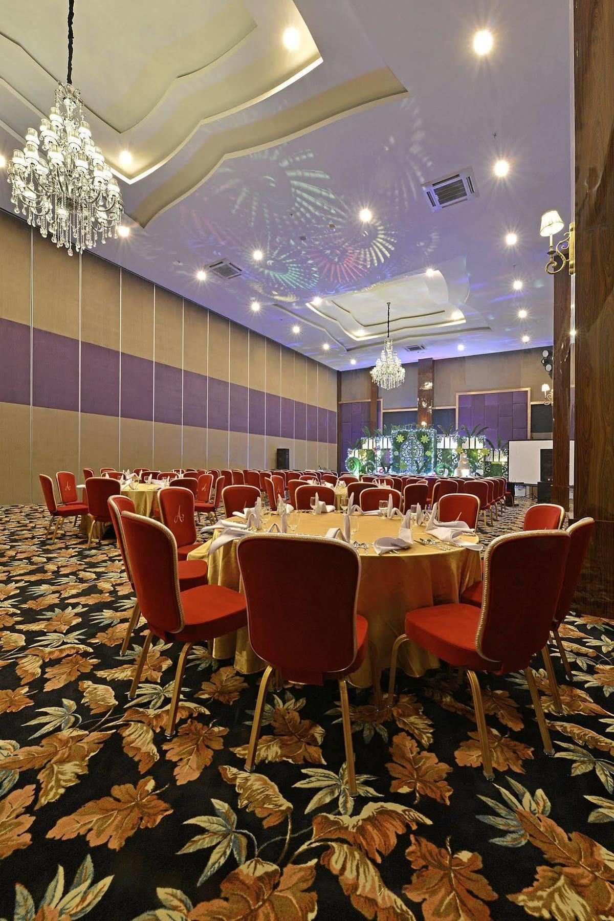 Amaroossa Grande Otel Bekasi Dış mekan fotoğraf